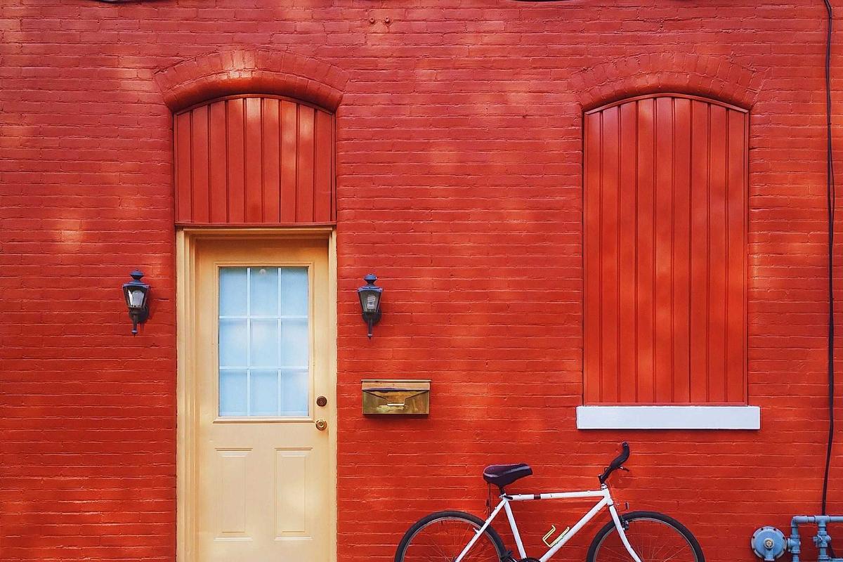 A Guide to Solar Battery Storage: How to Store Energy and Reduce Your Bills Further